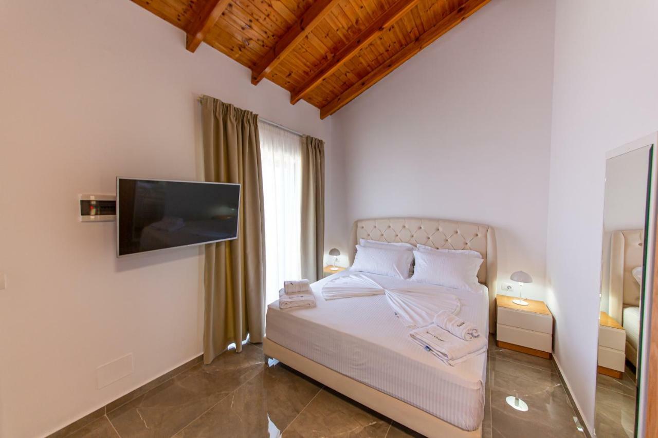 Santa Oliva Suites Ksamil Exterior foto