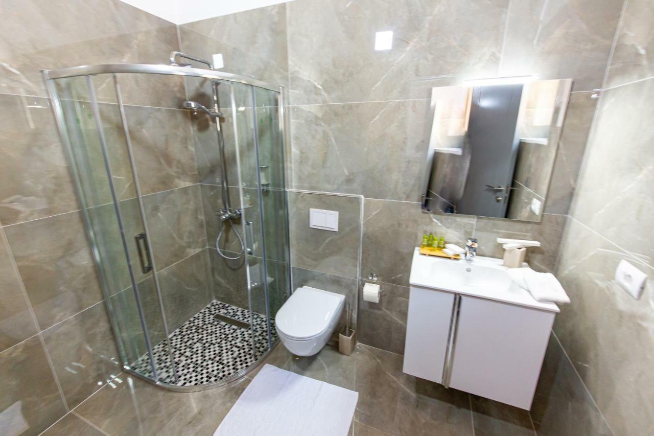 Santa Oliva Suites Ksamil Exterior foto