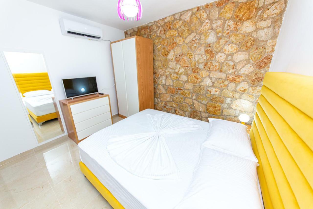 Santa Oliva Suites Ksamil Exterior foto