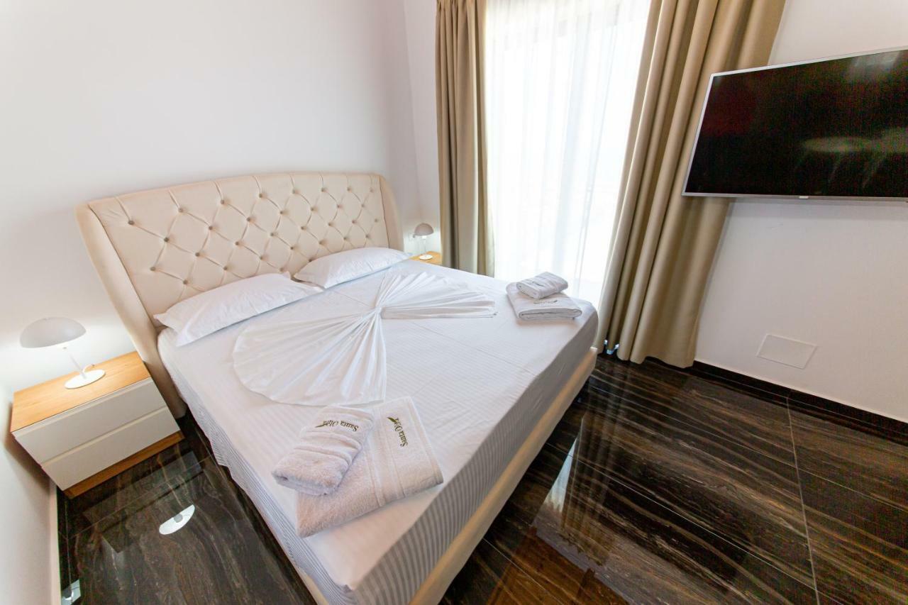 Santa Oliva Suites Ksamil Exterior foto